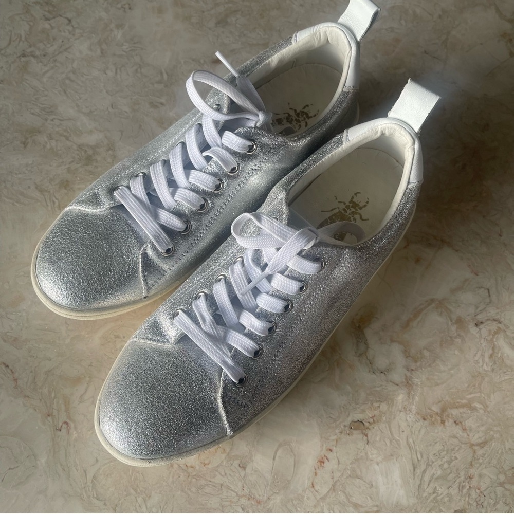 Fly London Metallic Silver Lo-top Sneakers Sz 38/7.5
